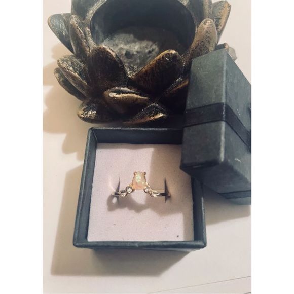 GOLD OPAL BOHO TWIST RING - Picture 3 of 5